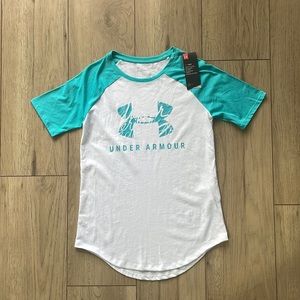 NWT Under Armour White and Teal T-Shirt Women’s XS